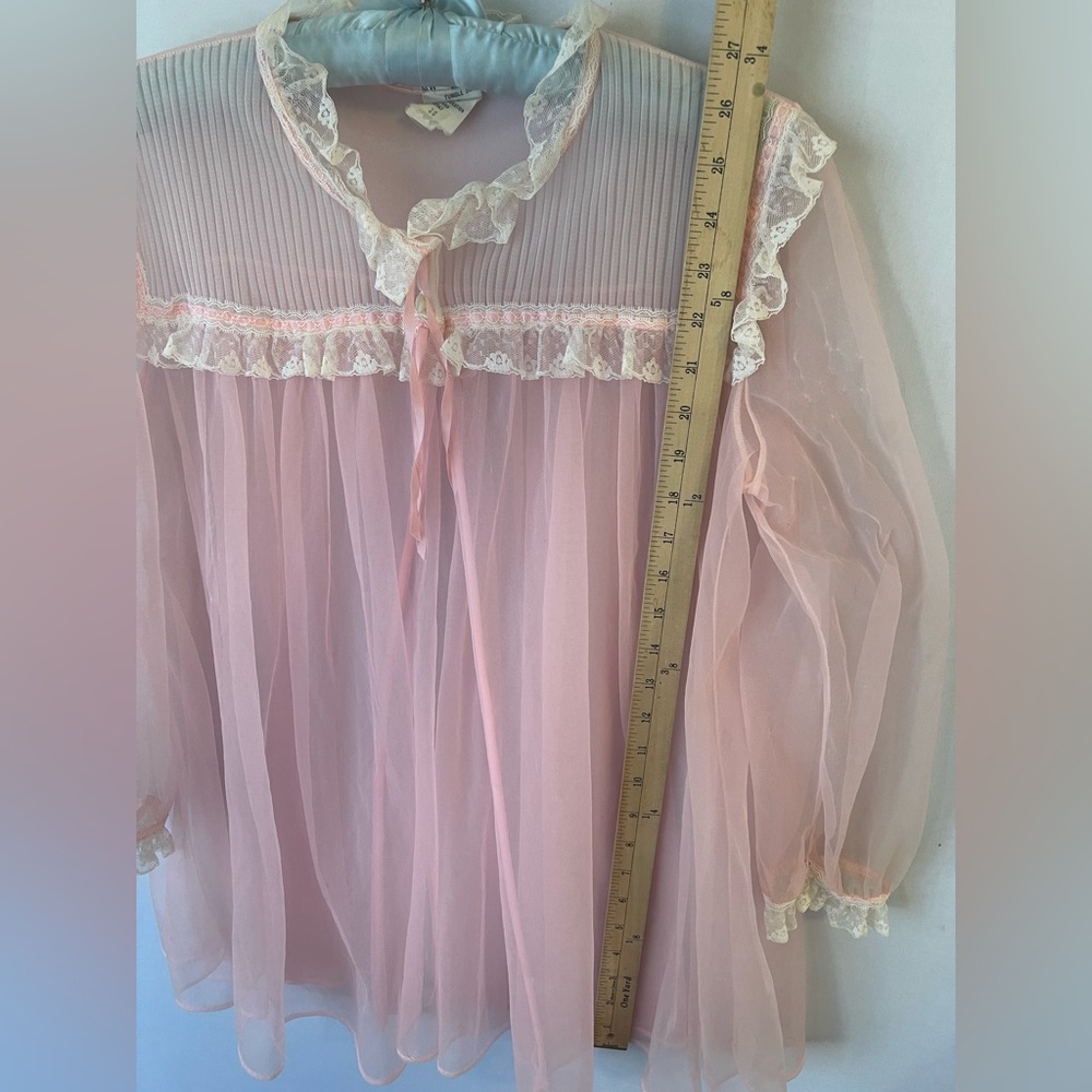 Vintage 60s Sheer Pink Nylon Pajama Nightie Top Peignoir - Picture 8 of 12